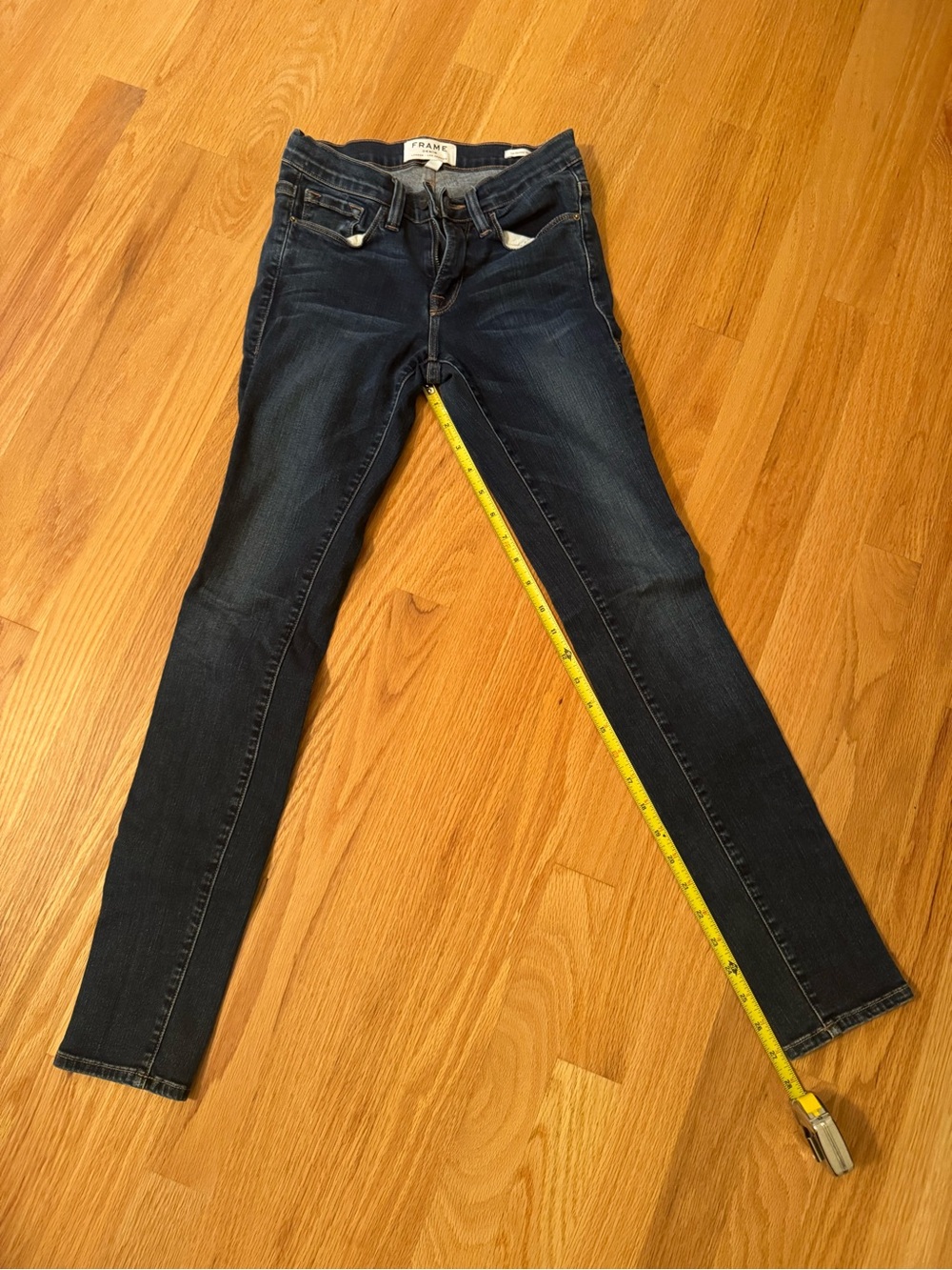 Frame Denim le Skinny de Jeanne Jeans 25